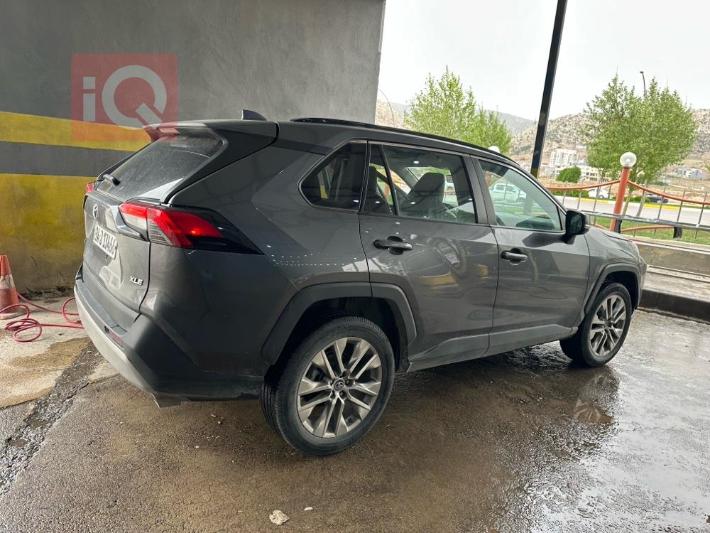 تويوتا راف 4